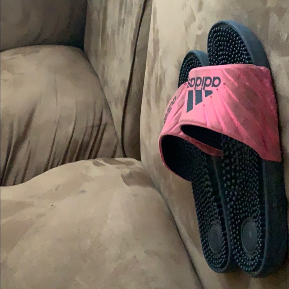 Adidas Hot Pink Slides - Picture 2 of 3